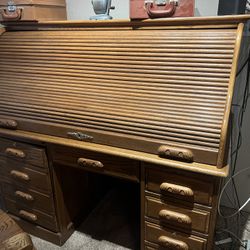 Oak Roll Top Desk!!