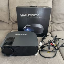 Projector and Outdoor Screen