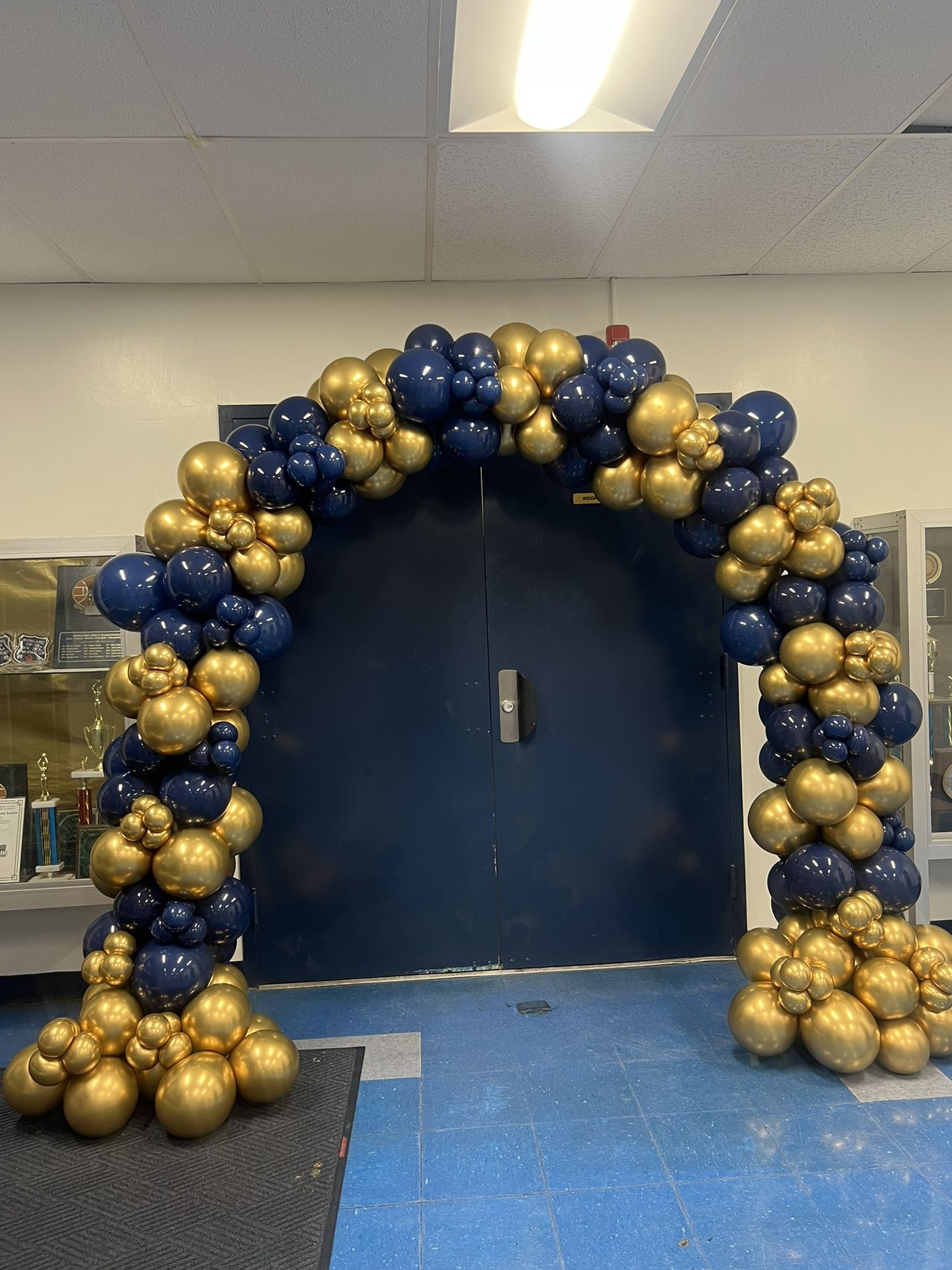 Entrance Arches / Birthday/ Cumpleaños/ Quinceañeras/ Reunión Navideña/ Año Nuevo