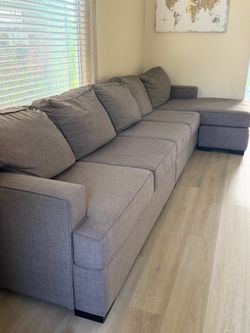Couch sectional