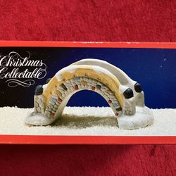 CHRISTMAS COLLECTIBLE STONE BRIDGE NATIONAL RENNOC Hand Painted - Vintage - NEW ‼️ See HUGE COLLECTION Of RARE & DESIGNER Items Here ...
