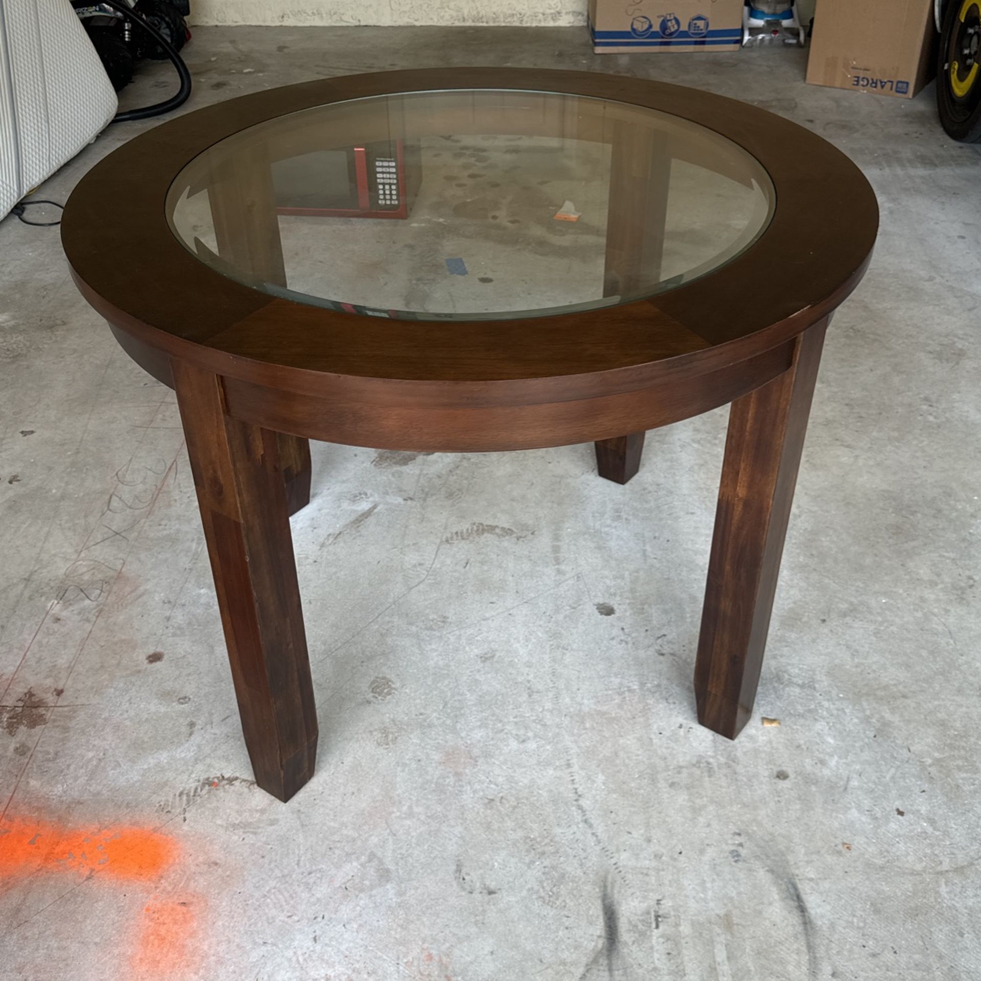 Round Dining Table