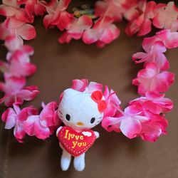 Kitty Graduation Flower Lei 