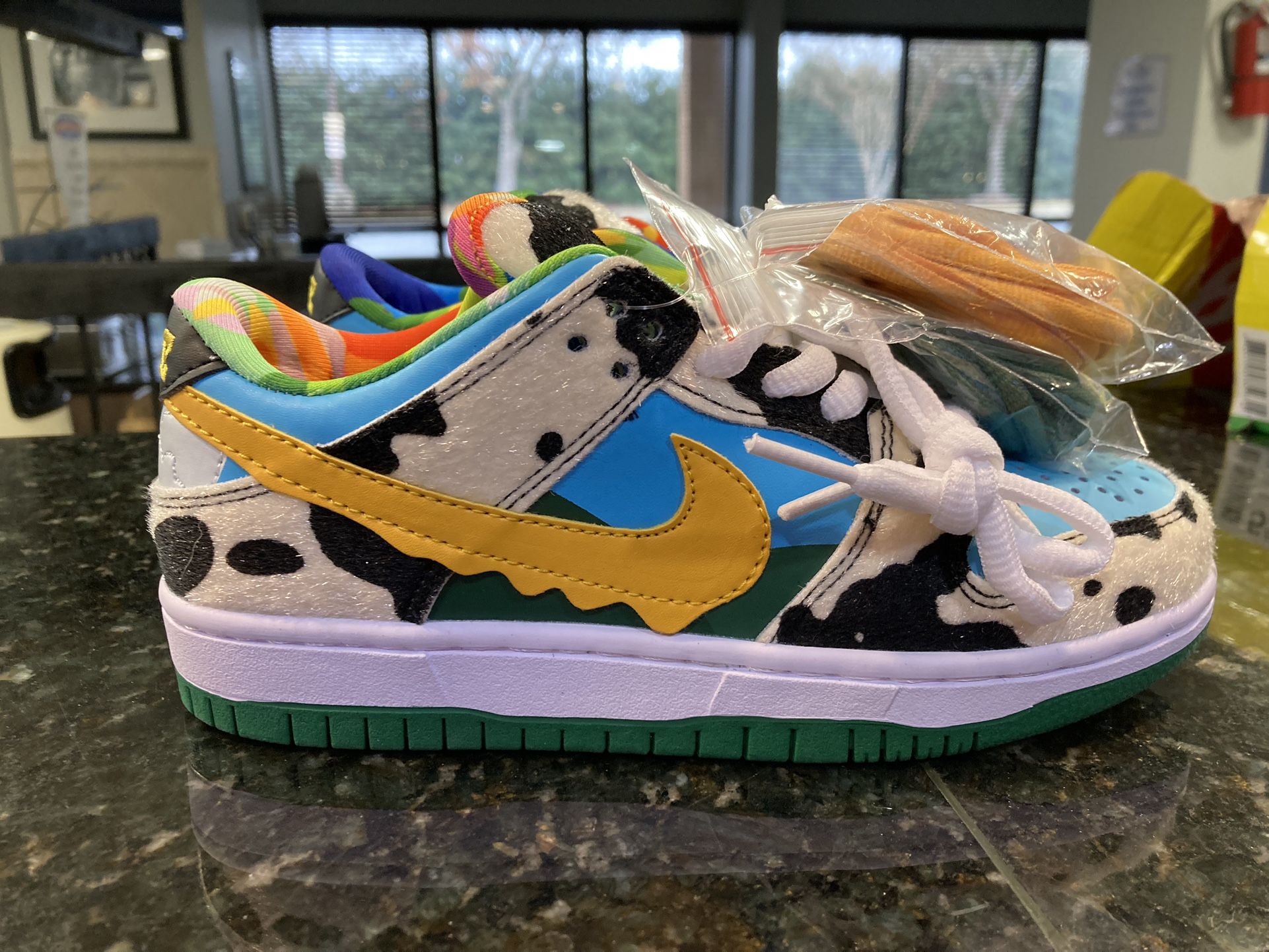 New Sb Dunks- 4Y Women’s 5.5