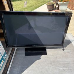 Panasonic 50” Tv 720 
