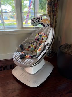 4Moms Mamaroo Swing