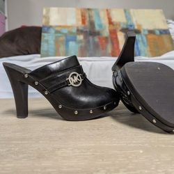 SEXY MK HEELS 4 FOR YOU!! W SIZE 10M