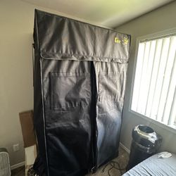 Grow tent 