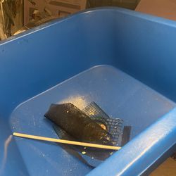 lobster scale, tanks and 2 ton cráneo