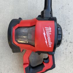 Milwaukee M18 Compact Vacuum