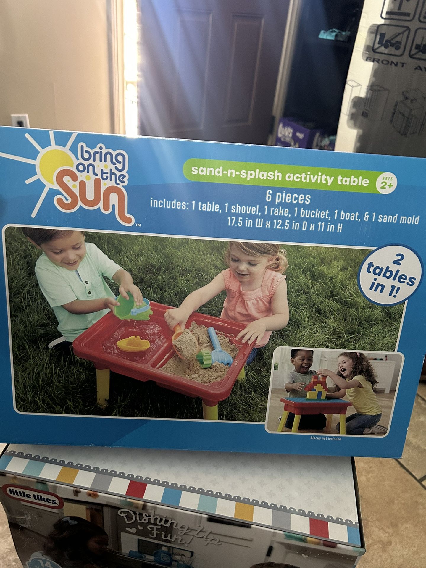 Sand-n-splash activity table