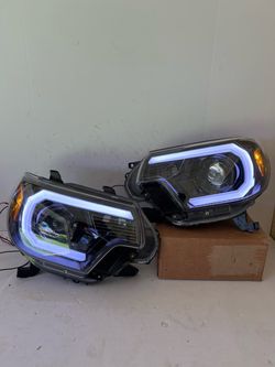Toyota Tacoma 2012-2015 headlights