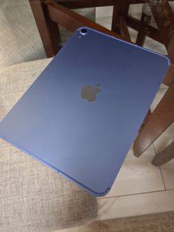 Ipad A16  128gb  with mini Keyboard