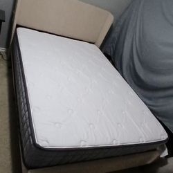 Full Size Bed 