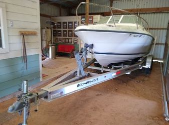 Pursuit Boat, Brand New Trailer! Boat needs minor repairs