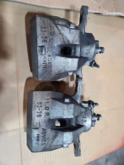 2012 Toyota Camry SE OEM ADVICS Front Brake Calipers L/R Pair