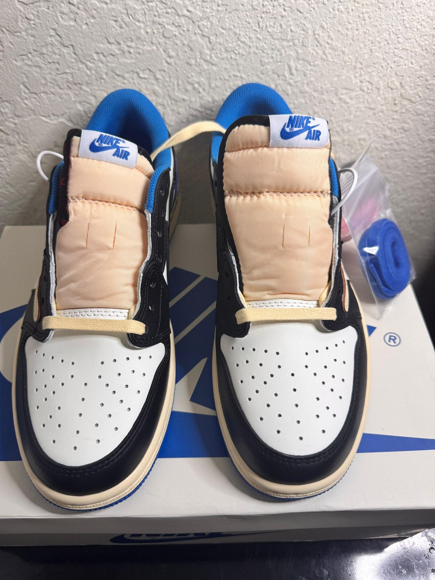 Nike Air Jordan 1 Retro Low OG SP Fragment x Travis Scott sneaker Size 9
