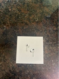 Earphones in box