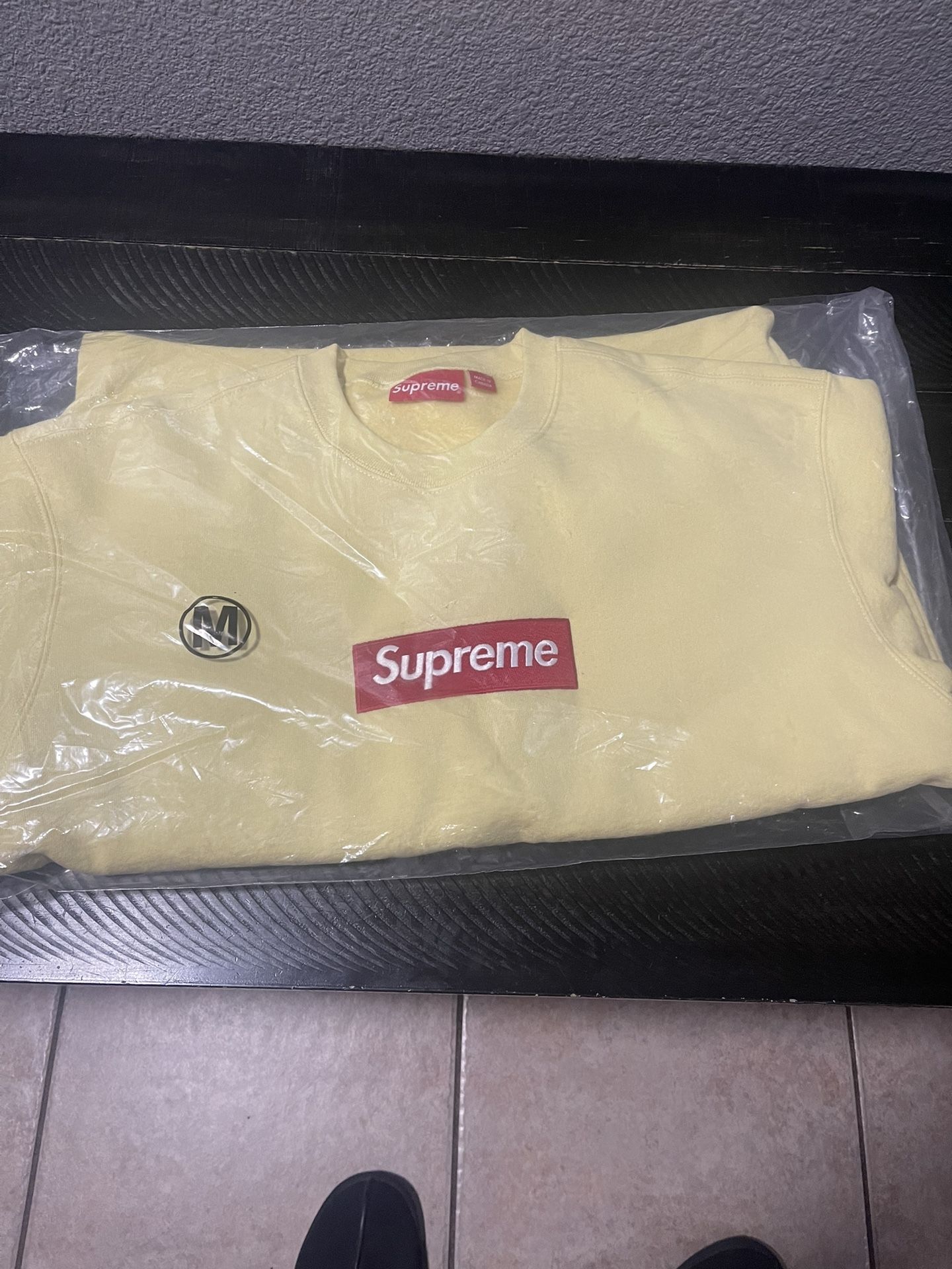 Supreme Box Logo Crewneck FW22