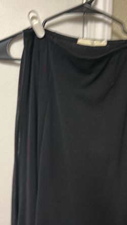 Black Weston wear skirt sz small lovely material   25$ pk up Everett Mall way