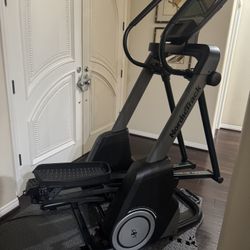NordicTrack Elliptical (Selling due to limited free time) 