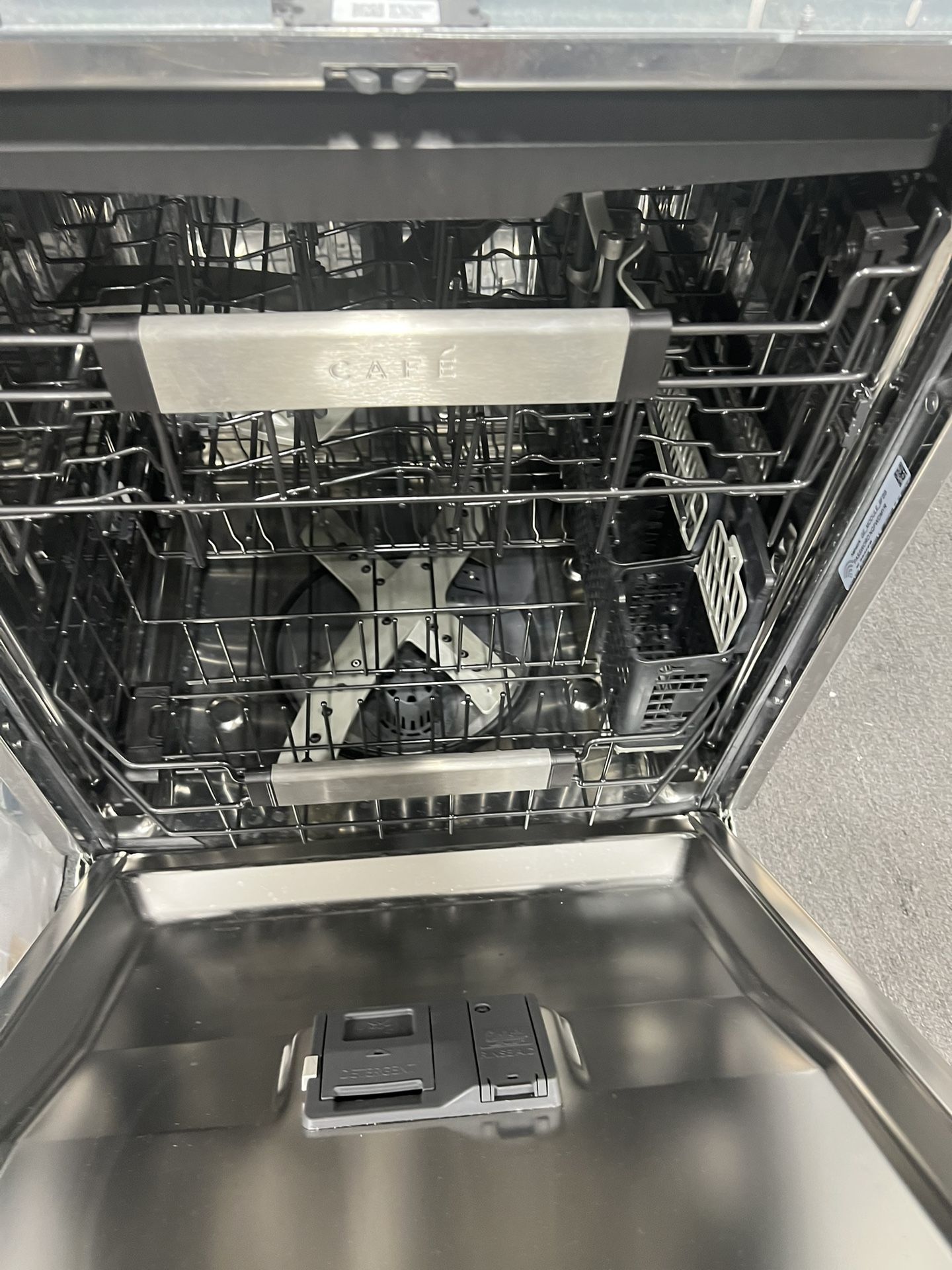 GE Cafe Dishwasher for Sale in Laguna Hills, CA OfferUp