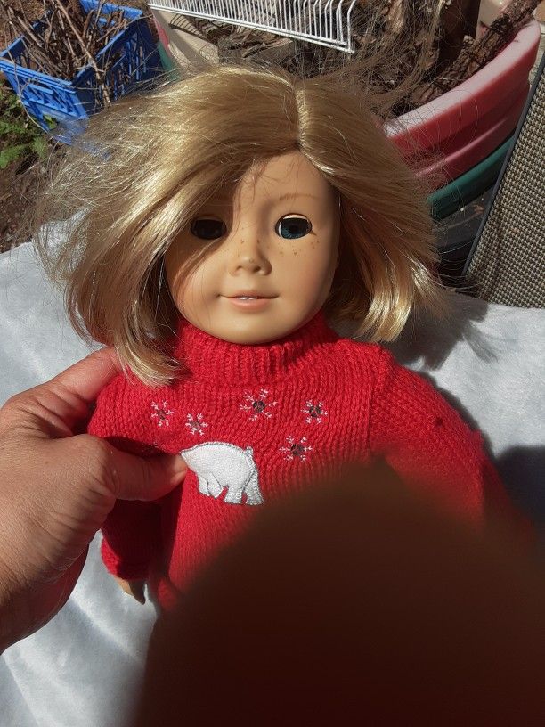 AMERICAN  GIRL DOLL