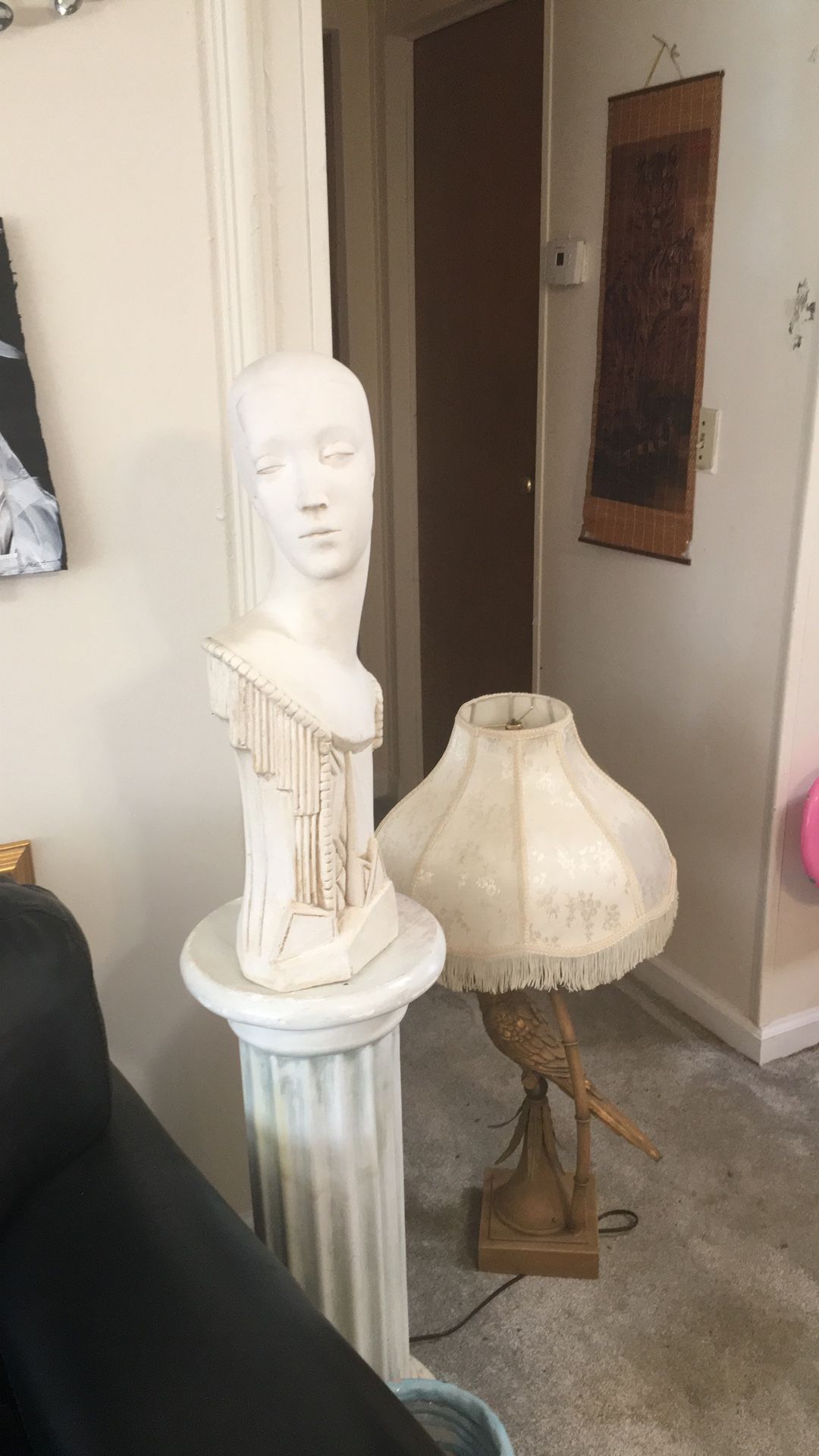 Statue see description