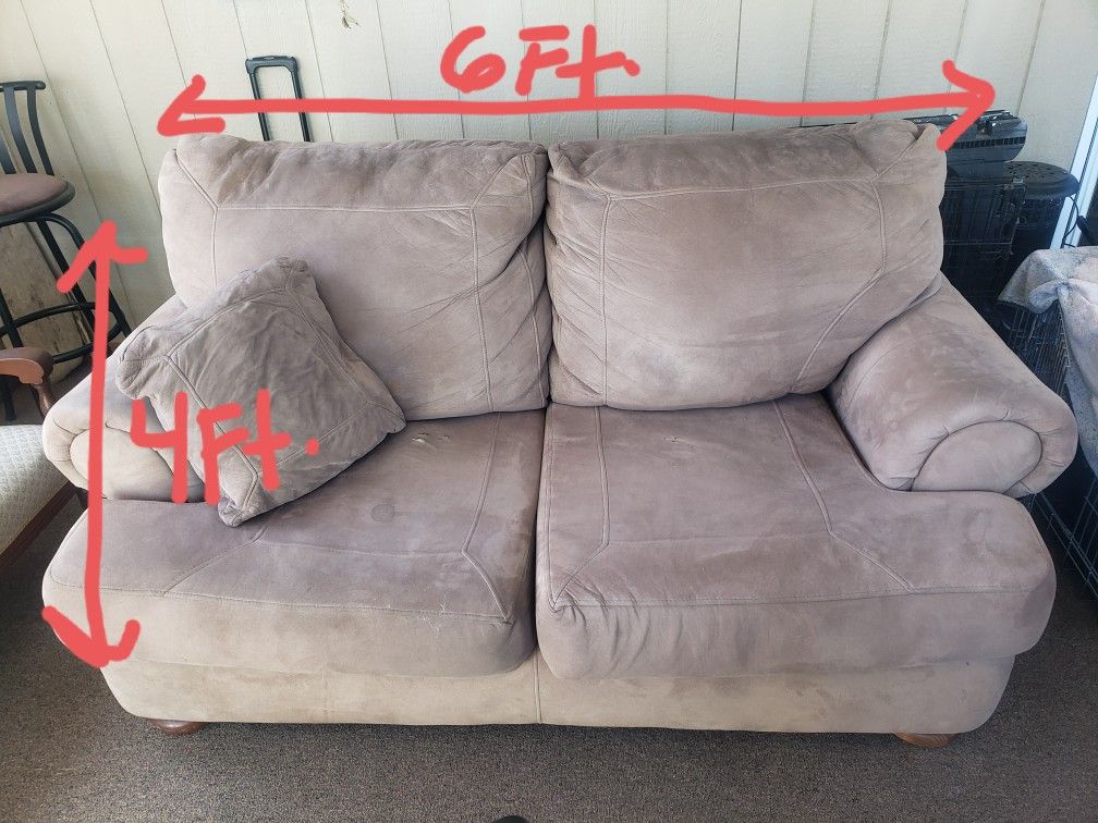Loveseat