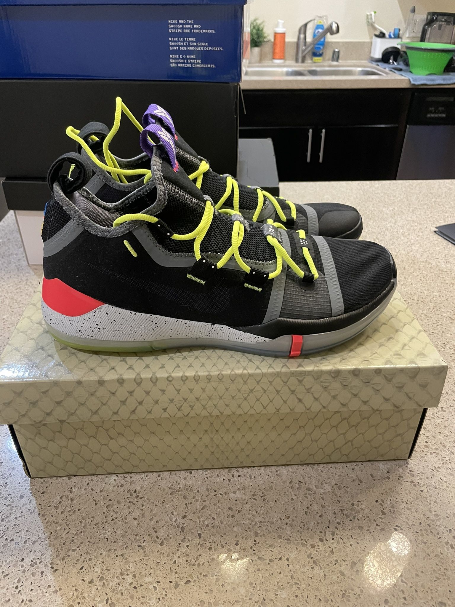 Kobe AD Chaos