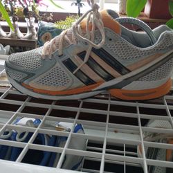 Adidas Runner,