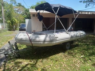 Inflatable 14ft Bris