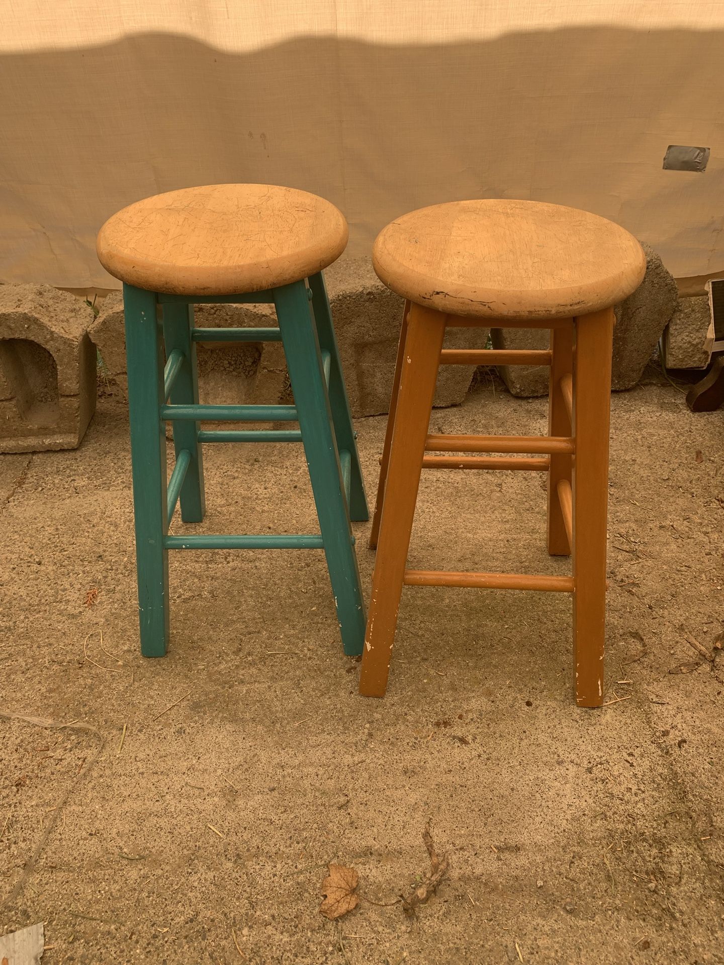 Vintage Solid Wood Classic Bar Stools