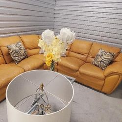 Beautiful Elegant Upscale Italian Leather Sectional Sofa