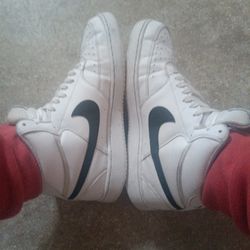 Size 10 Nike 