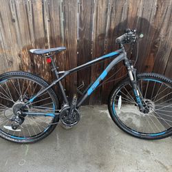 GT Aggressor Pro Mountain Bike