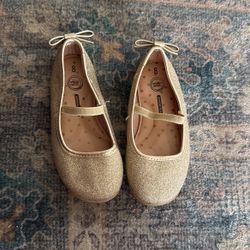 Toddler shoes