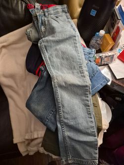 BOYS LEVI'S/SHORTS.