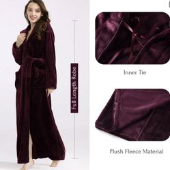 New Women’s Fleece Robe
