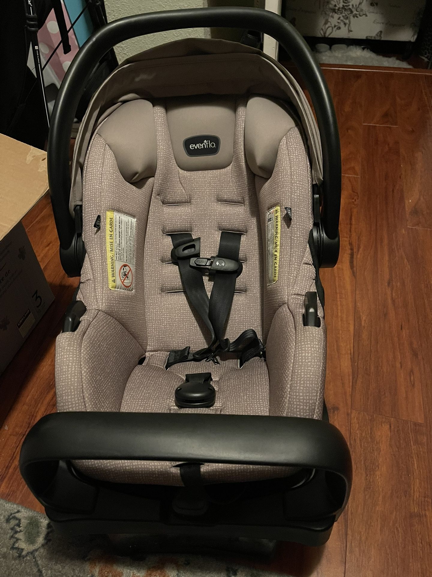 Evenflo LiteMax Infant Car Seat