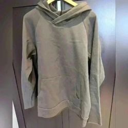 Twenty Streetwear Gray Sweatshirt -  size Large excellent condition 