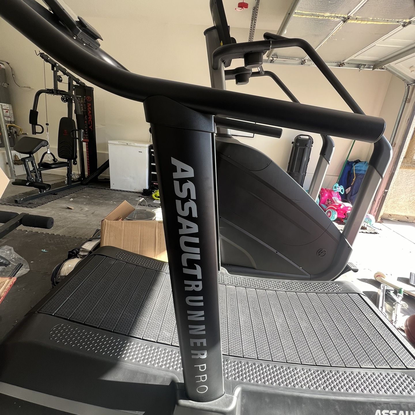 Fitness Airrunner Assault Fitness Treadmill Used Assault Runner 