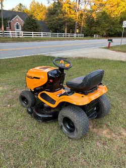 Ride mower pouland pro 42 19.5 Everything Working Very good