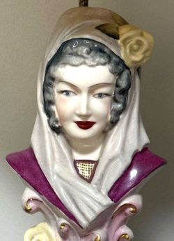 Antique Woman Bust Filigree Base Porcelain Lamp In Pristine Condition