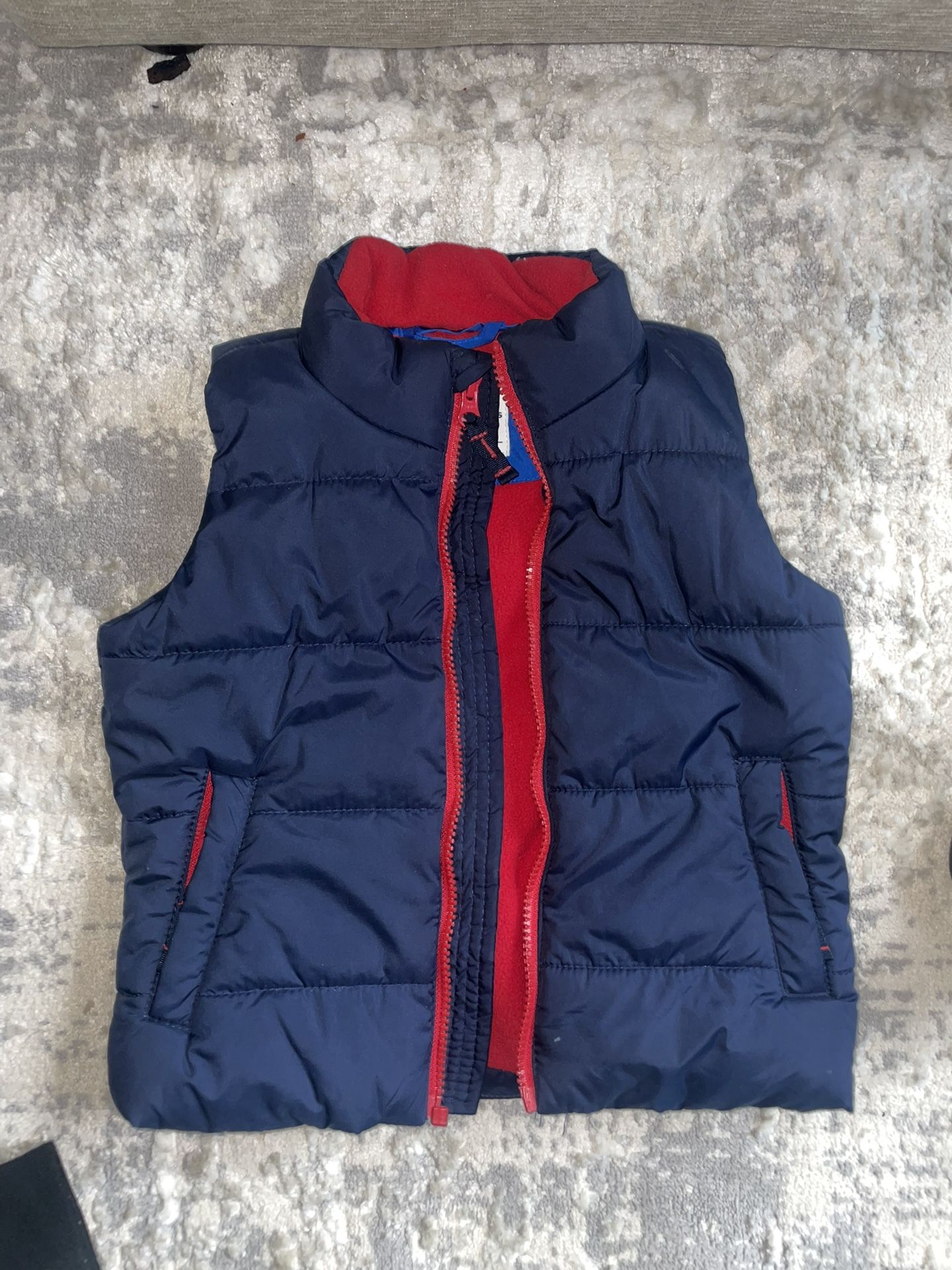 Amazon Essentials Toddler 4t Puffer Vest