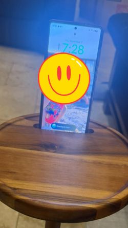 Table Holds Cell Phone 