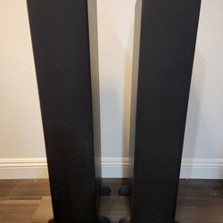 KLIPSCH R-15 tower speakers