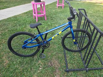 GT Mach One Bike