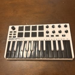 AKAI mpk mini