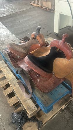 Horse saddle